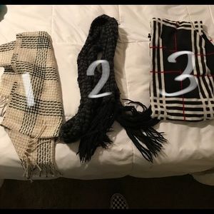 Warm Scarves - EXCELLENT CONDITION